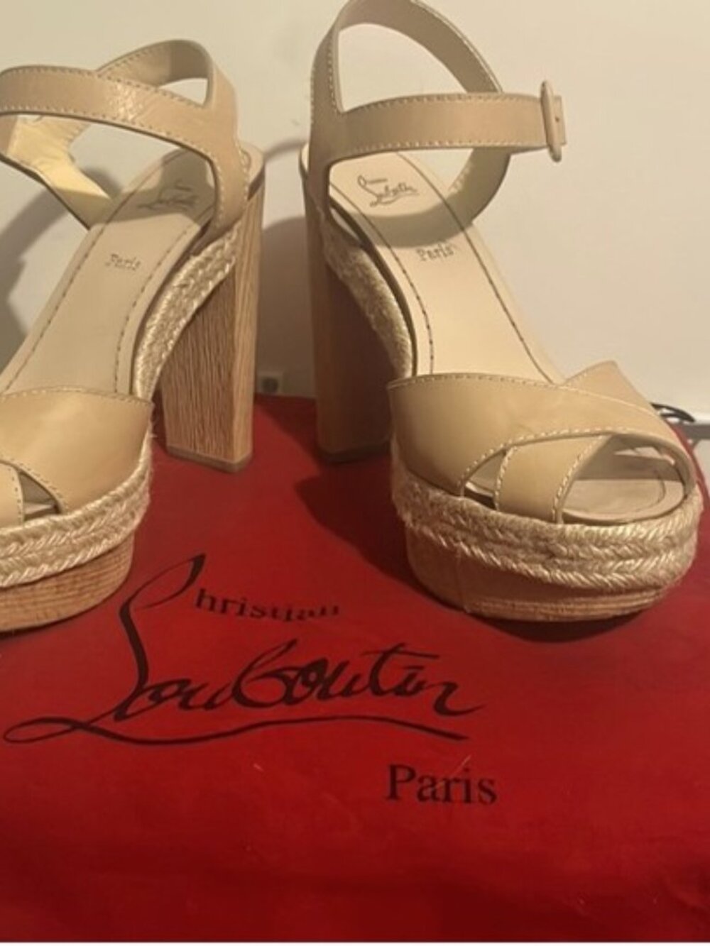 Christian Louboutin Cabana Calf Natural/Sable 41 Brand New!
